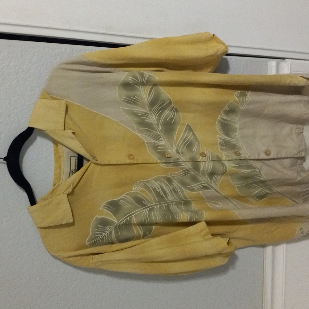 Tommy Bahama Hawaiian Button-up